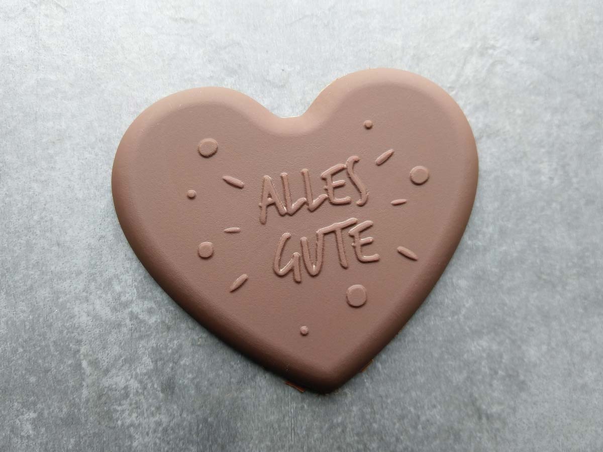 Chocolate heart "Alles Gute"