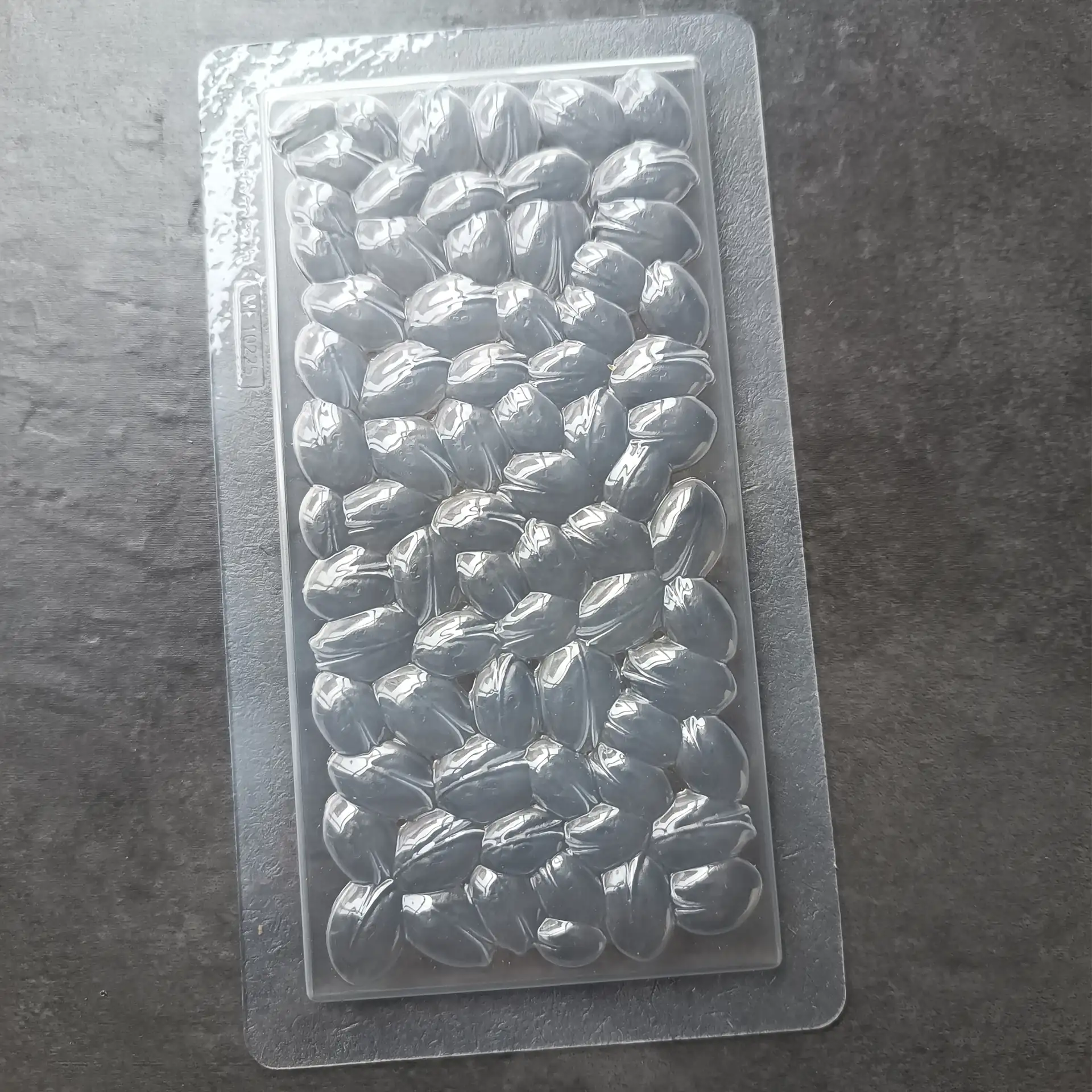 Schokoladenform für Tafel mit Pistazien