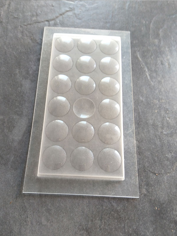 Chocolate Mould tablet with balls
