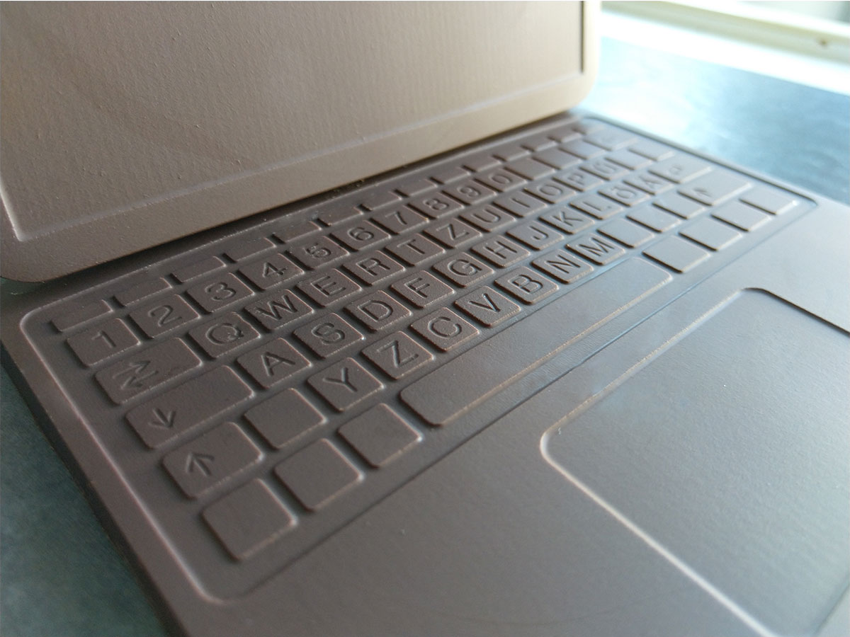 Schokolade Laptop mit deutscher Tastatur