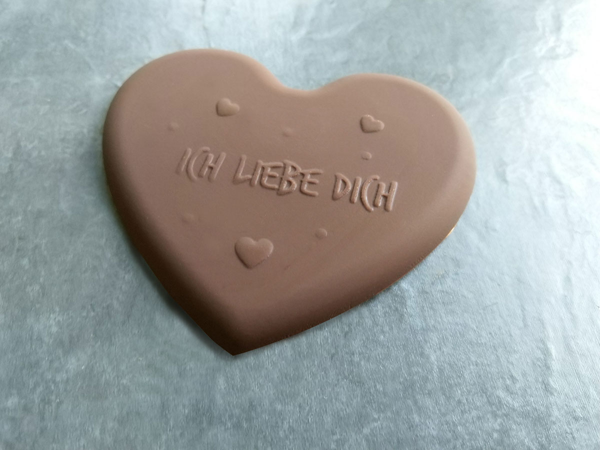Chocolate heart "Ich liebe Dich"